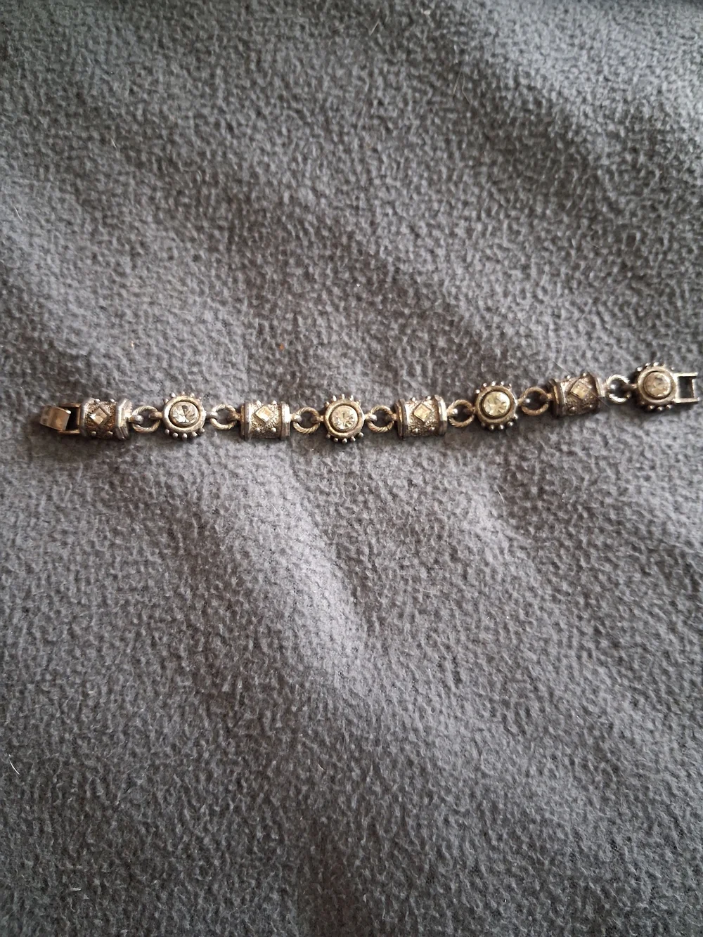 Vintage-Inspired Silver Tone Crystal Link Bracelet - Women Jewelry